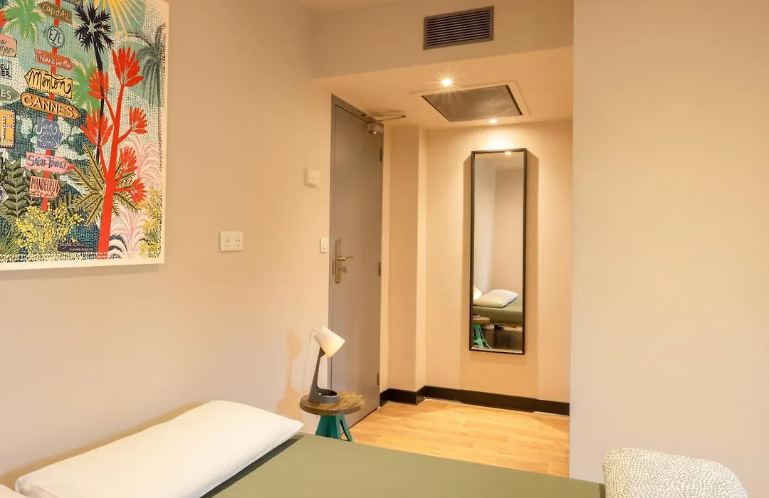 Villa Saint Exupery Beach Hostel-1